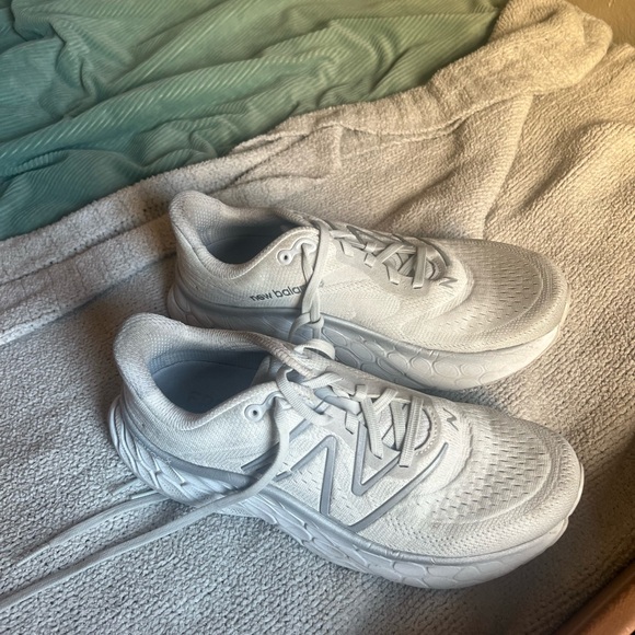 New Balance Fresh Foam X Women’s Size 9.5 - Picture 1 of 7